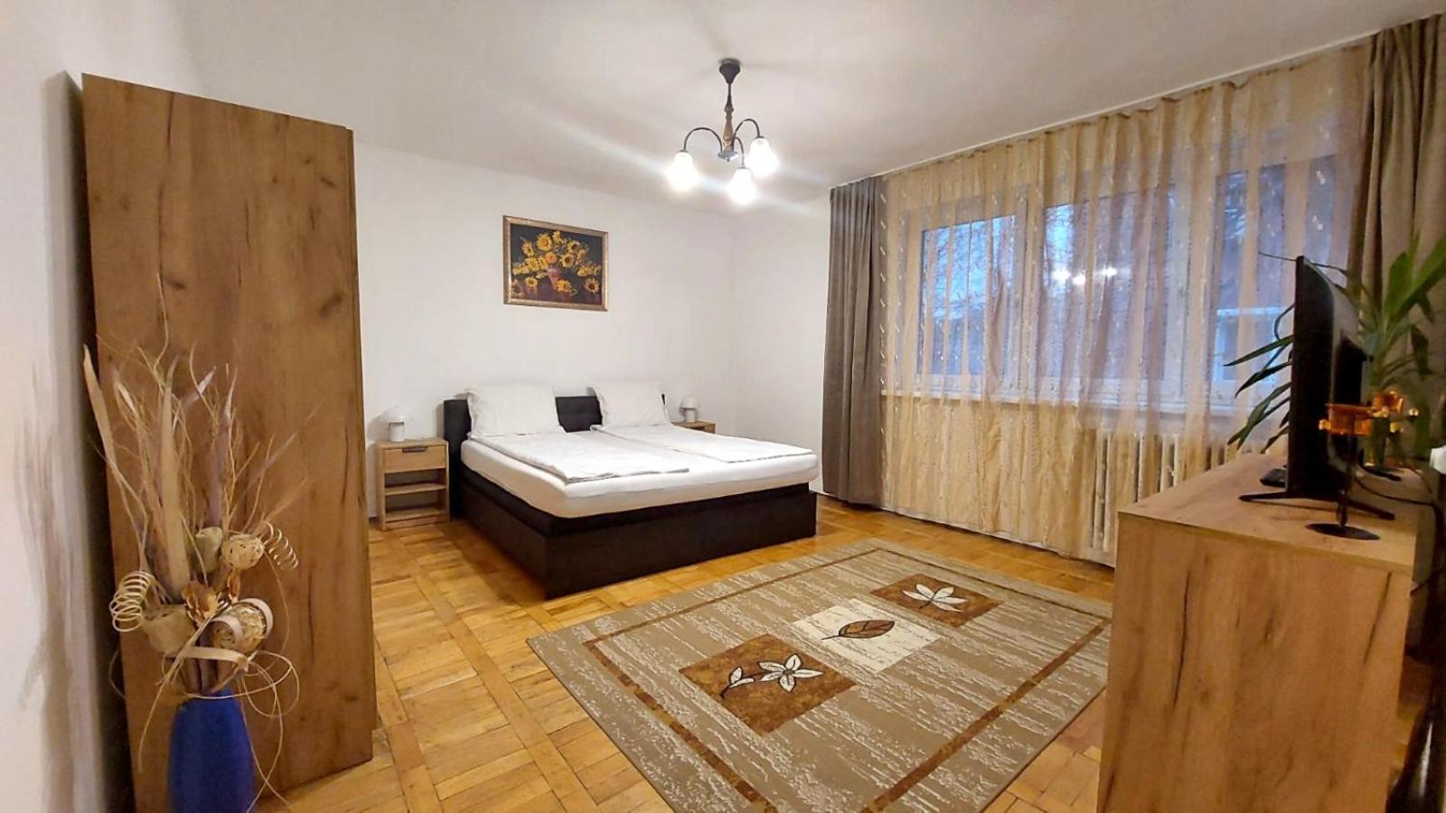 The Home Hunedoara Exterior foto